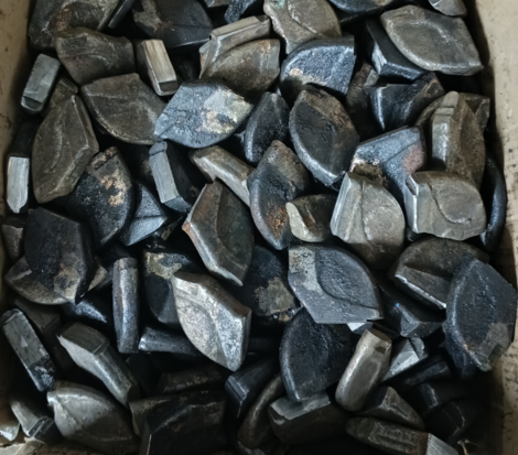 Резец для траншеекопателя -<span style="font-weight: bold;">Стоимость 550 рублей. </span> Артикул 150315